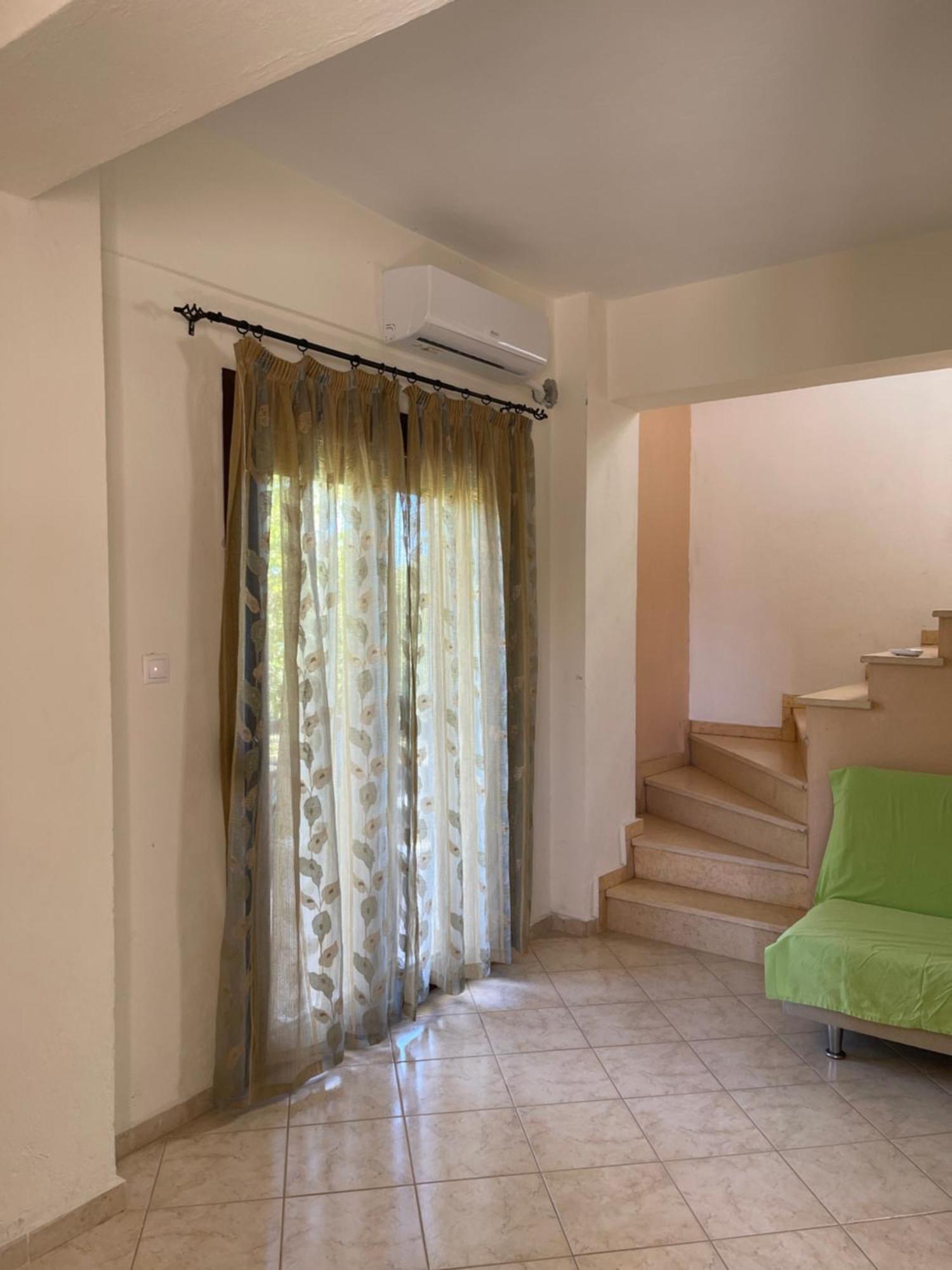 Stavro's Stone House Holiday home *